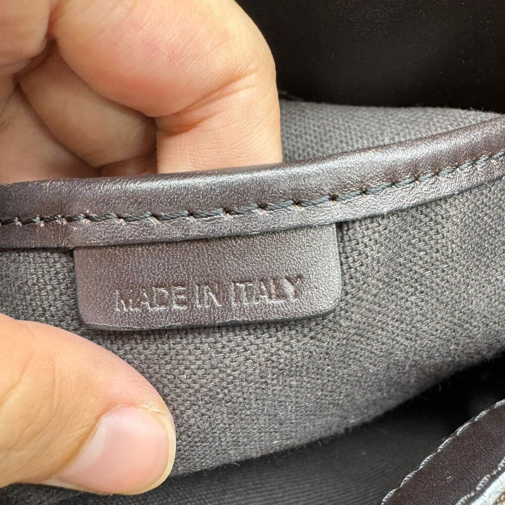 Burberry Leather Hand Bag 475-073125 - Picture 13 of 14